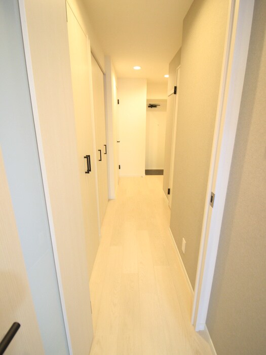 物件内観写真15　(廊下)