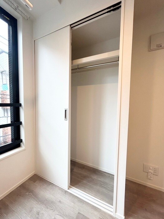 物件内観写真13　(収納)