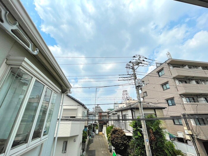 物件内観写真22　(室内からの展望)