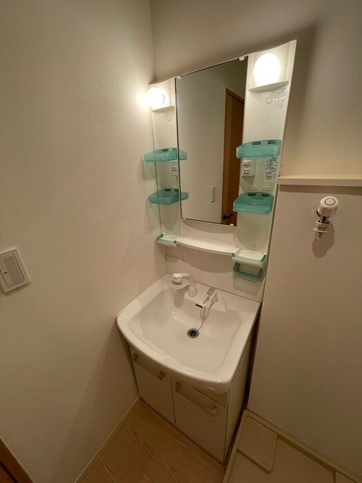 物件内観写真12　(洗面)