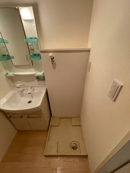 物件内観写真17　(洗濯機置場)