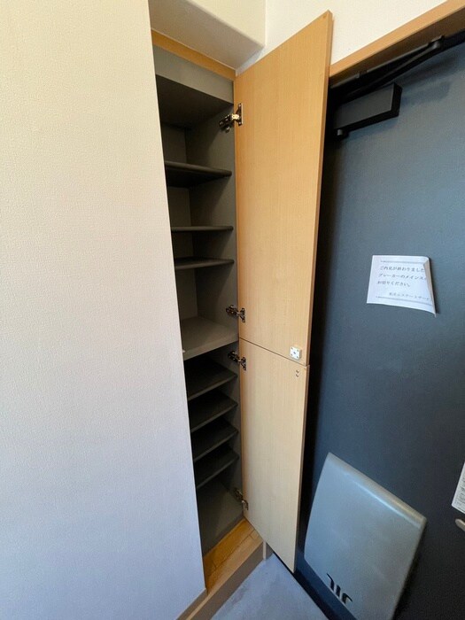 物件内観写真18　(靴箱)