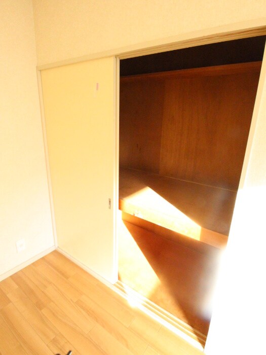物件内観写真7　(収納)
