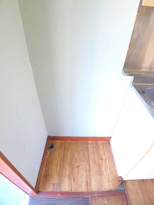 物件内観写真13　(洗濯機置場)