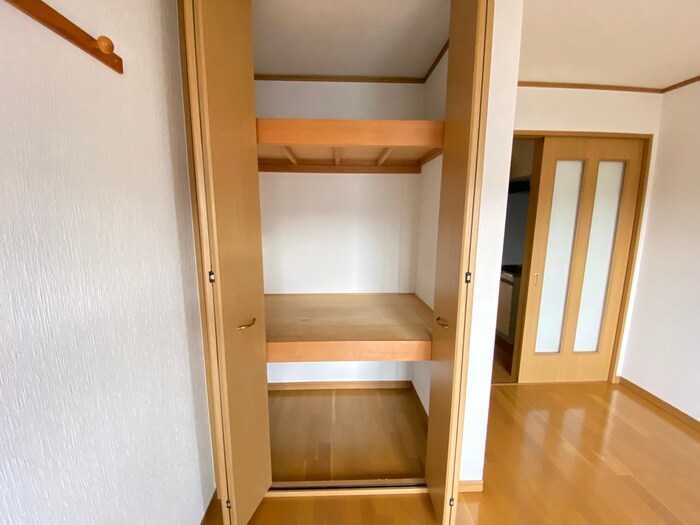 物件内観写真10　(収納)