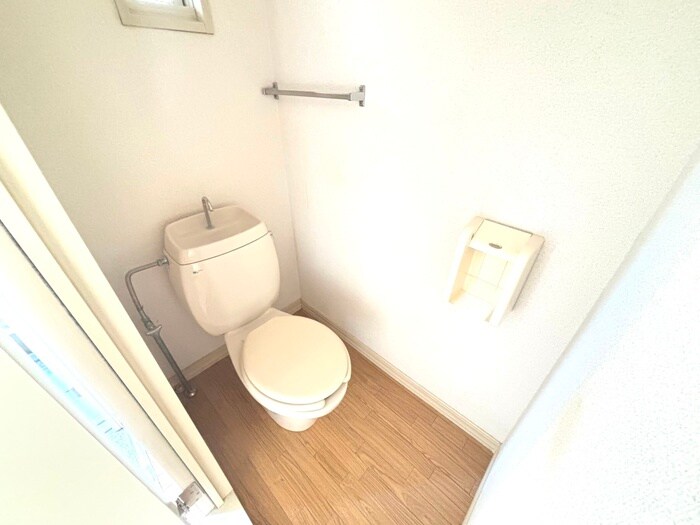 物件内観写真13　(トイレ)