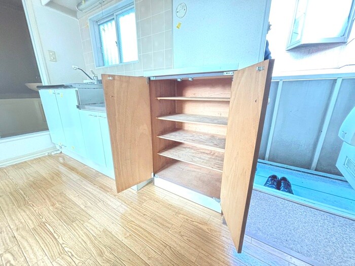 物件内観写真17　(靴箱)