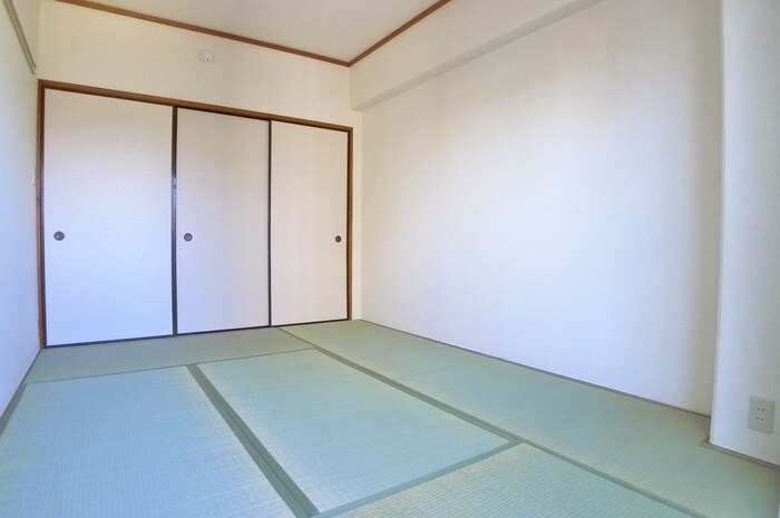 物件内観写真8　(居室)