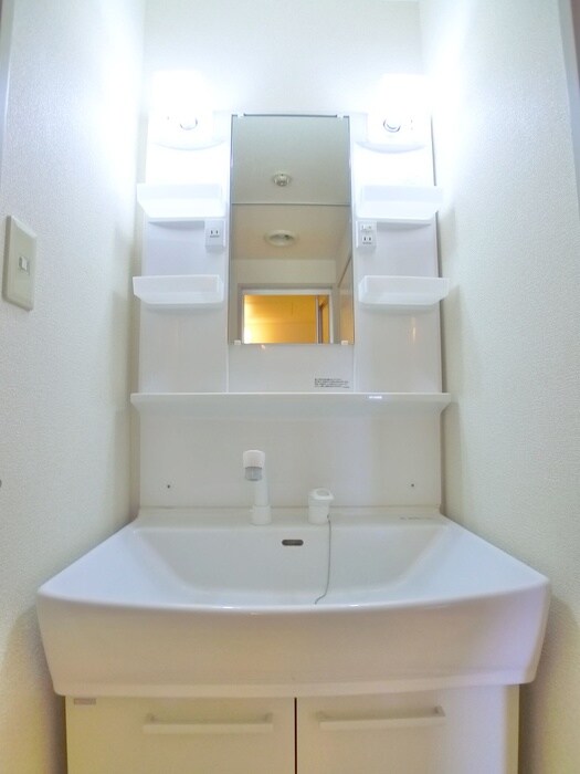 物件内観写真15　(洗面)