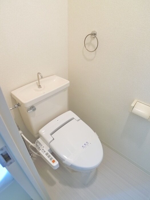 物件内観写真16　(トイレ)