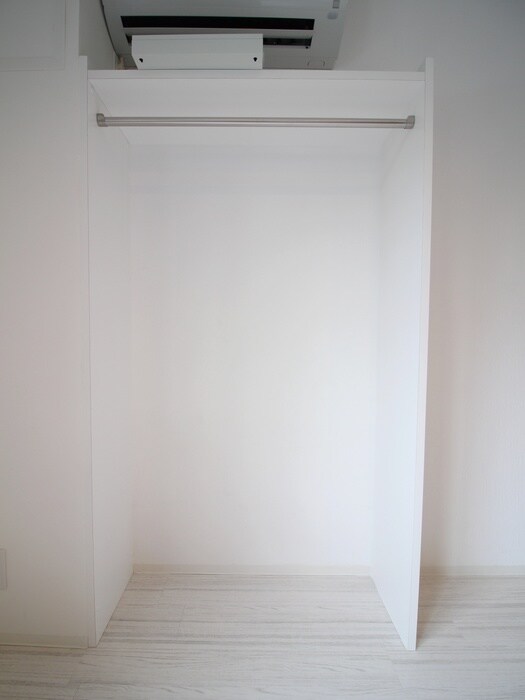 物件内観写真15　(収納)