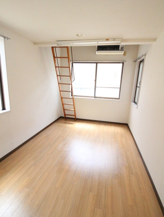 物件内観写真7　(居室)