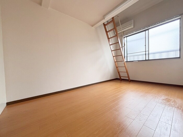 物件内観写真7　(居室)