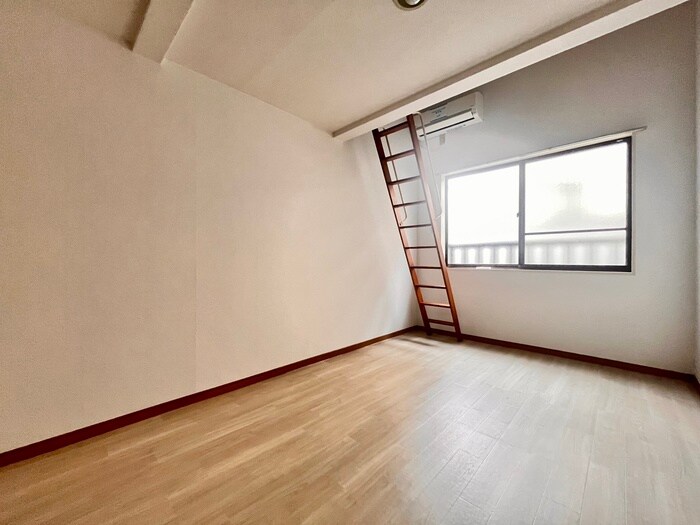 物件内観写真8　(居室)