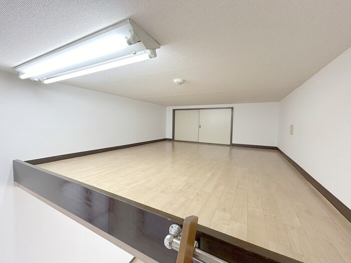 物件内観写真11　(ロフト)