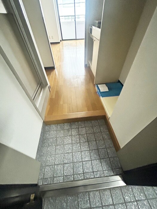 物件内観写真17　(玄関)