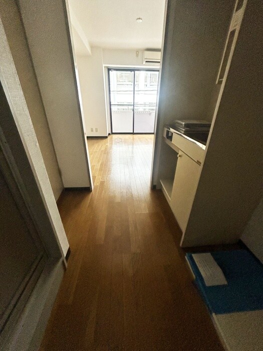 物件内観写真18　(廊下)