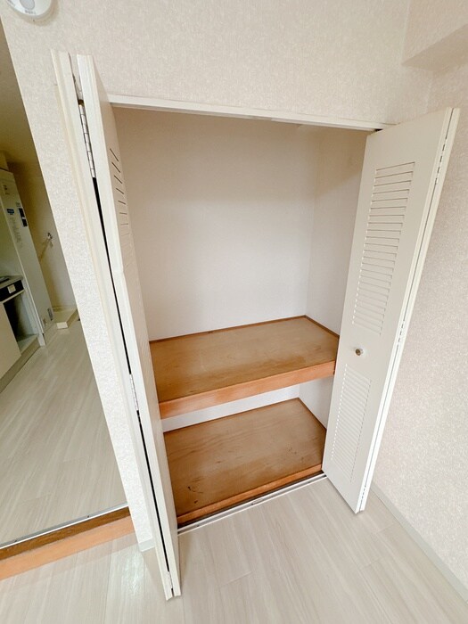 物件内観写真10　(収納)