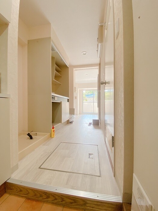 物件内観写真16　(廊下)