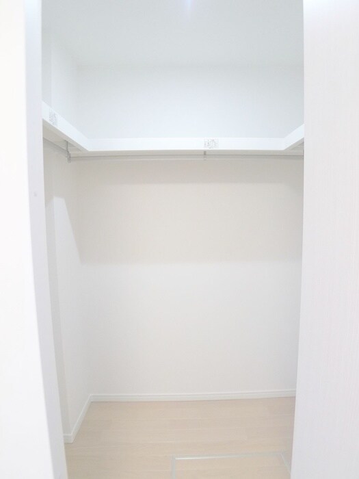 物件内観写真15　(収納)