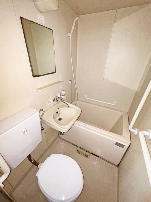 物件内観写真13　(バス／シャワールーム等)