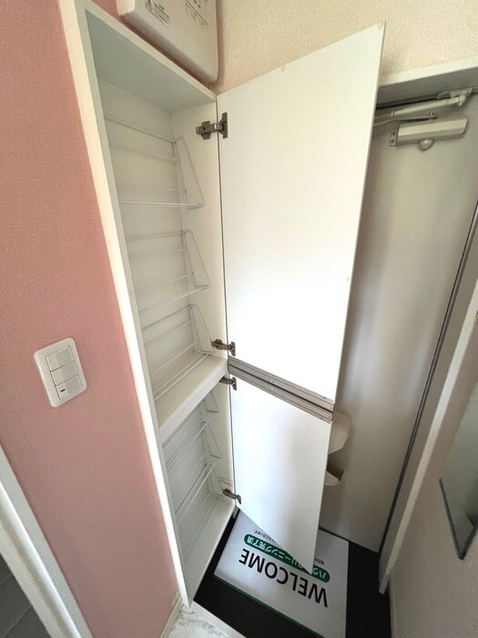 物件内観写真15　(収納)