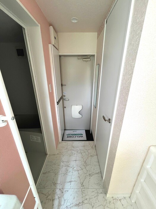 物件内観写真16　(廊下)