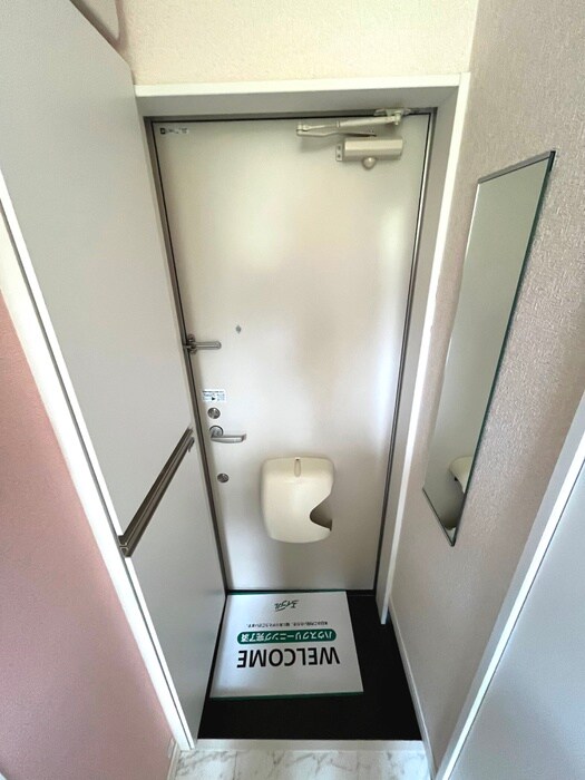 物件内観写真17　(玄関)