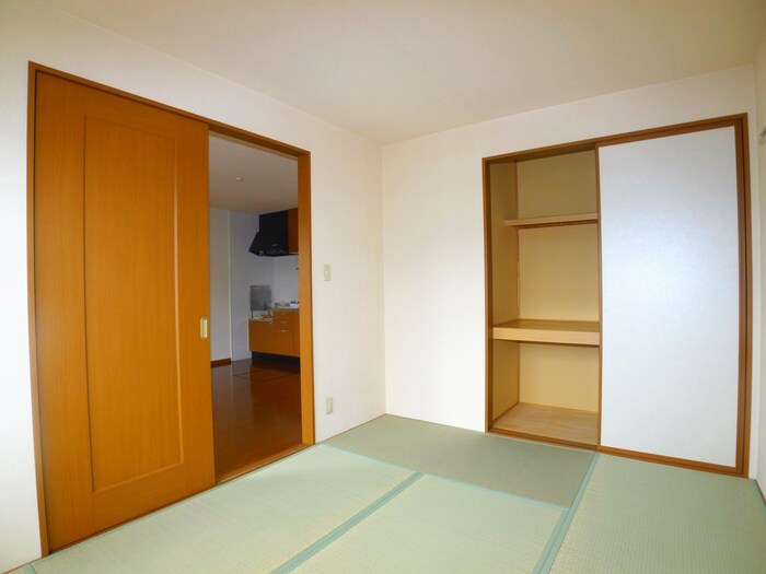 物件内観写真11　(居室)