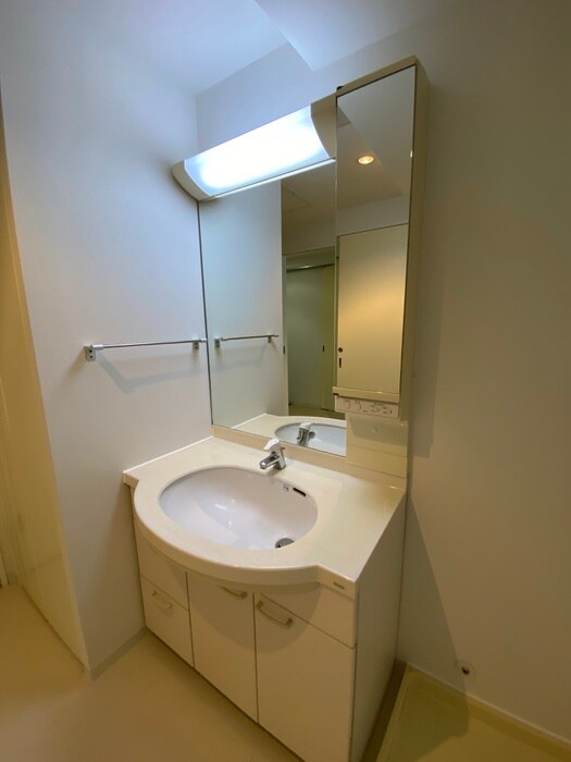 物件内観写真14　(洗面)