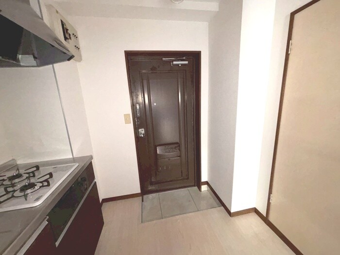 物件内観写真19　(玄関)