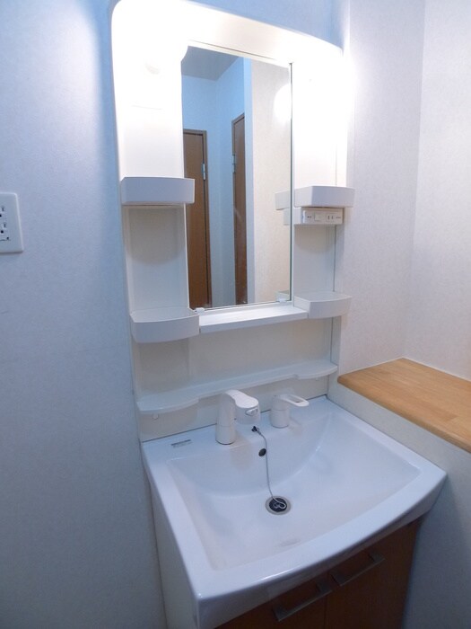 物件内観写真9　(洗面)