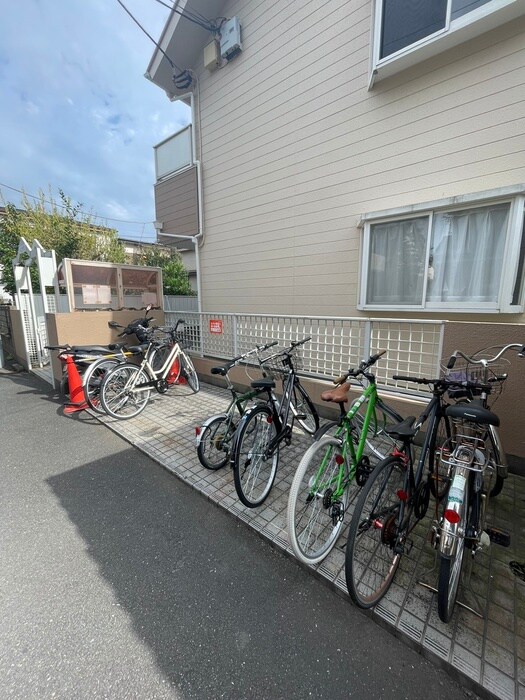 物件外観写真6　(駐輪場)