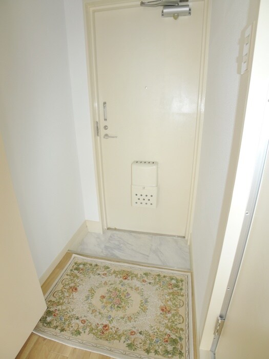 物件内観写真22　(玄関)