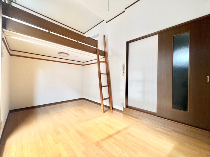 物件内観写真9　(居室)