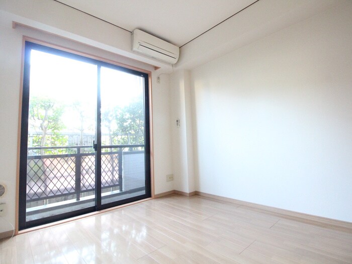 物件内観写真19　(居室)