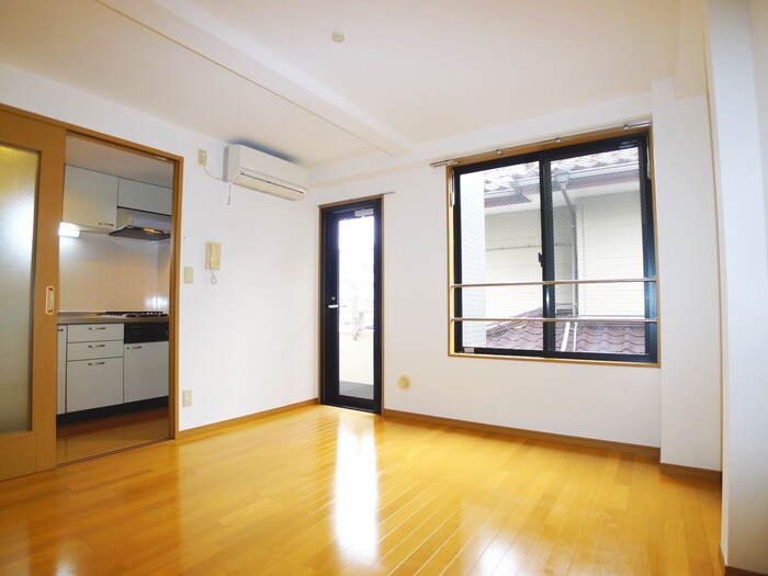 物件内観写真8　(居室)