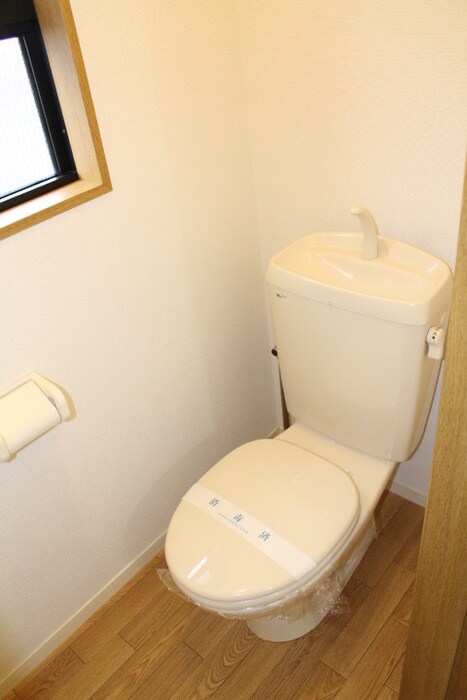 物件内観写真11　(トイレ)