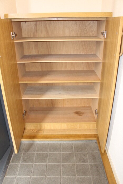 物件内観写真14　(靴箱)