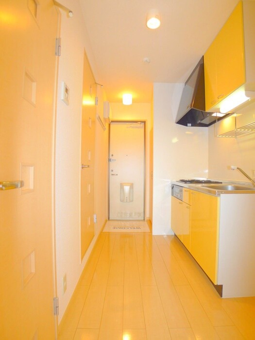 物件内観写真8　(玄関)