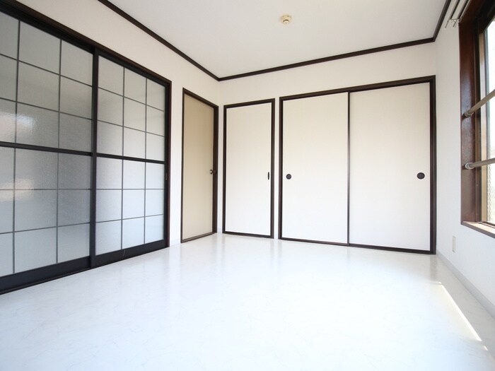 物件内観写真10　(居室)