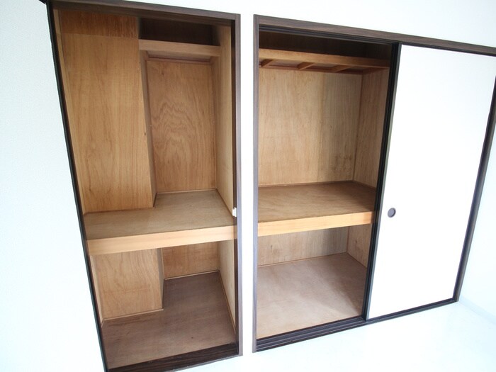 物件内観写真11　(収納)