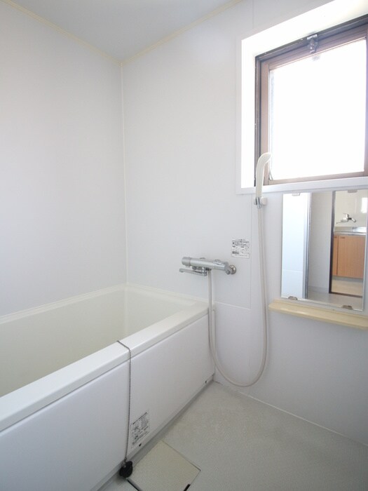 物件内観写真13　(バス／シャワールーム等)