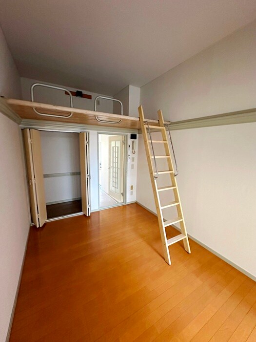 物件内観写真5　(居室)