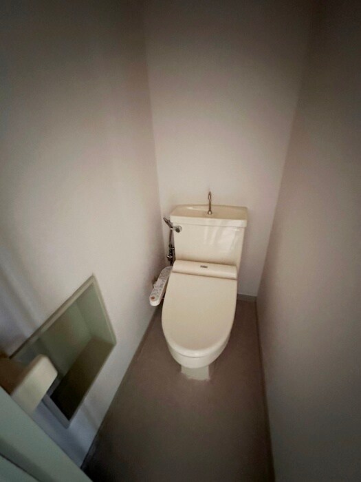 物件内観写真9　(トイレ)