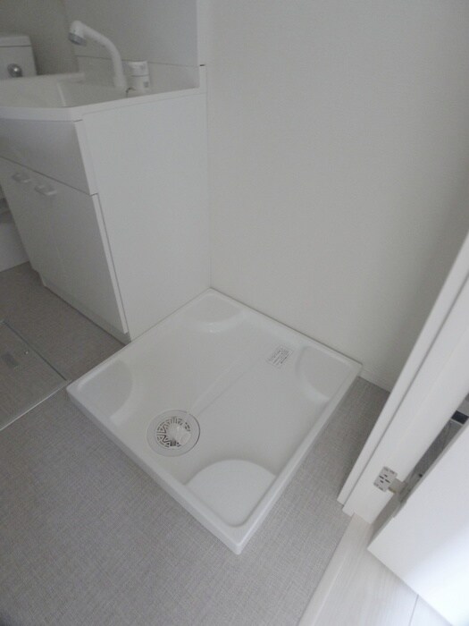 物件内観写真18　(洗濯機置場)