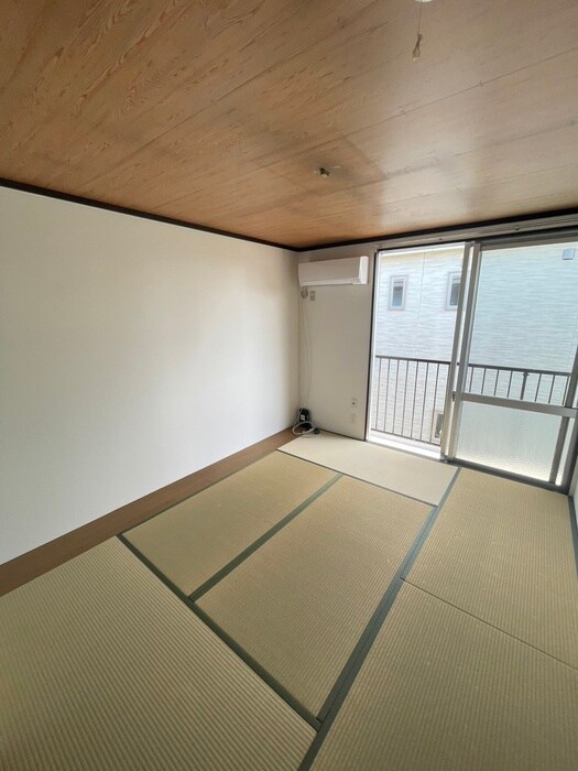 物件内観写真11　(居室)