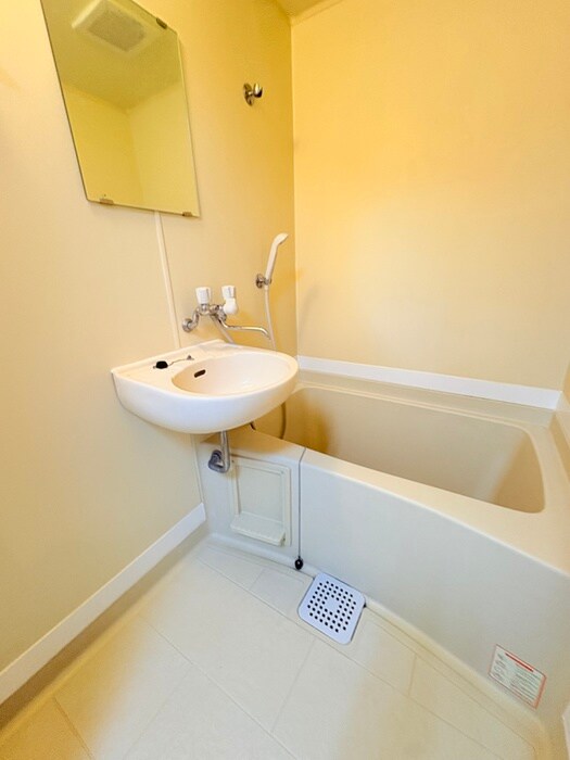 物件内観写真13　(洗面)