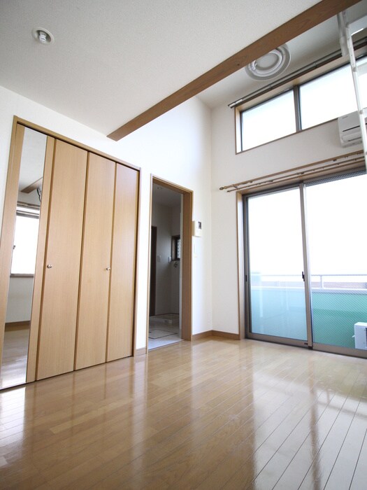 物件内観写真7　(居室)