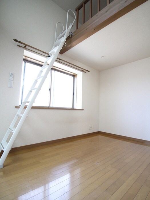 物件内観写真22　(居室)